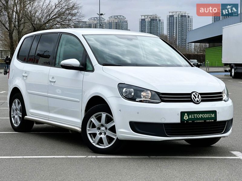 Volkswagen Touran 2015