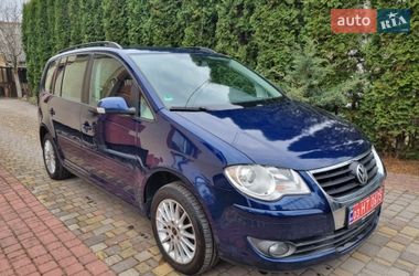 Минивэн Volkswagen Touran 2008 в Киверцах
