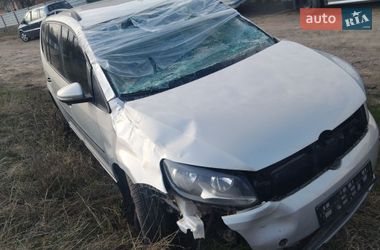 Минивэн Volkswagen Touran 2011 в Полтаве