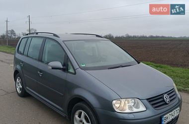 Минивэн Volkswagen Touran 2004 в Белгороде-Днестровском