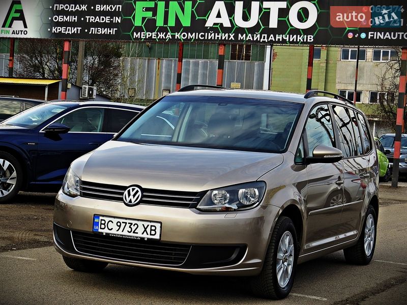 Volkswagen Touran 2011