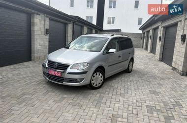 Мінівен Volkswagen Touran 2009 в Рівному