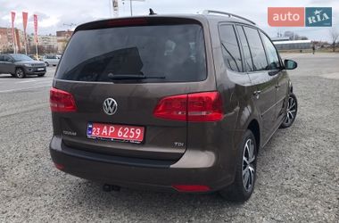 Минивэн Volkswagen Touran 2011 в Черновцах