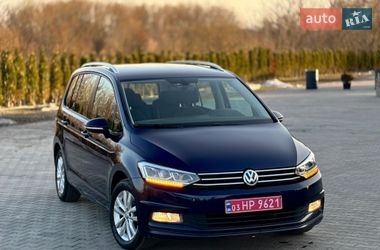 Микровэн Volkswagen Touran 2017 в Тернополе