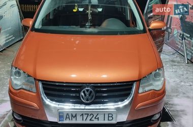 Минивэн Volkswagen Touran 2008 в Коростене