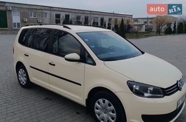 Минивэн Volkswagen Touran 2013 в Ильинцах