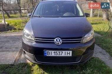 Мінівен Volkswagen Touran 2010 в Полтаві