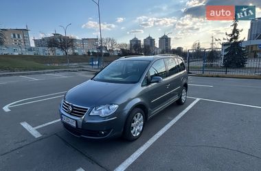 Мінівен Volkswagen Touran 2006 в Києві