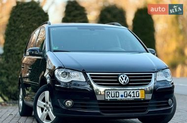 Мінівен Volkswagen Touran 2008 в Дрогобичі