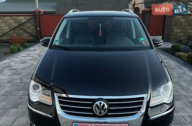 Мінівен Volkswagen Touran 2010 в Ковелі