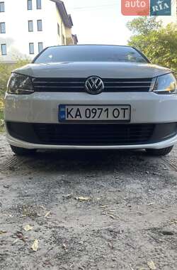 Мінівен Volkswagen Touran 2011 в Києві