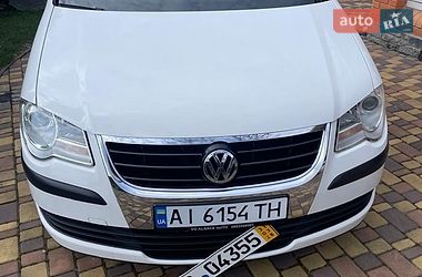 Мінівен Volkswagen Touran 2010 в Києві