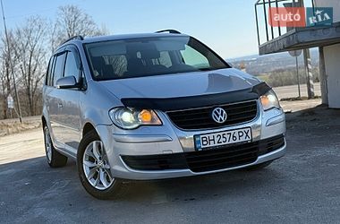 Минивэн Volkswagen Touran 2008 в Дрогобыче