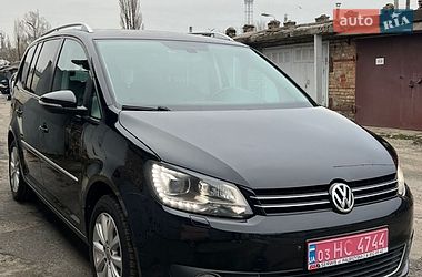 Минивэн Volkswagen Touran 2014 в Киеве