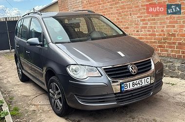 Мінівен Volkswagen Touran 2007 в Полтаві