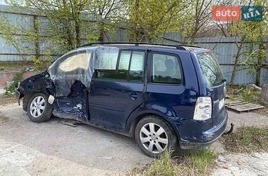 Минивэн Volkswagen Touran 2004 в Ровно