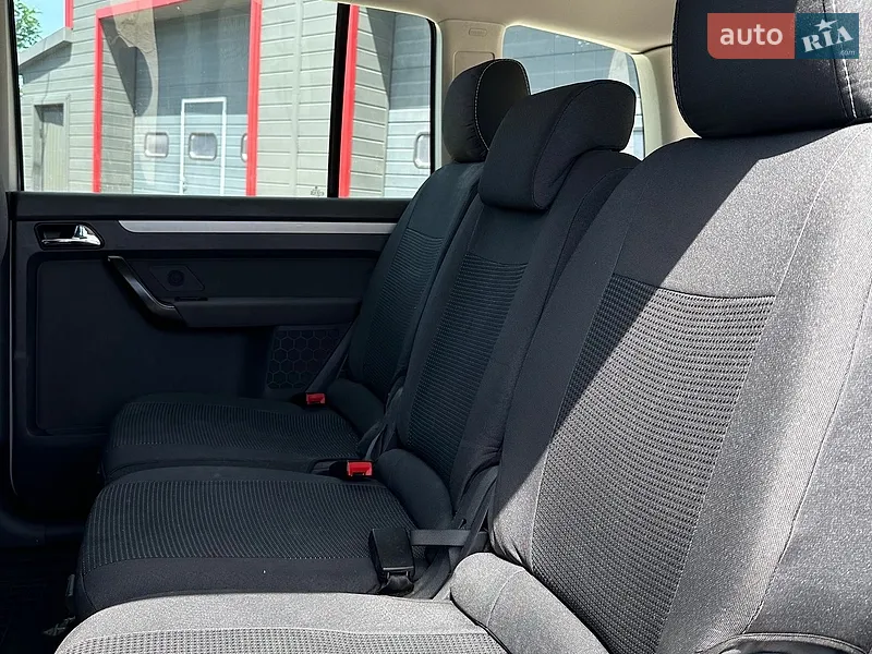 Volkswagen Touran 2004 VIN WVGZZZ1TZ5W062622 фото оголошення 3 з 46