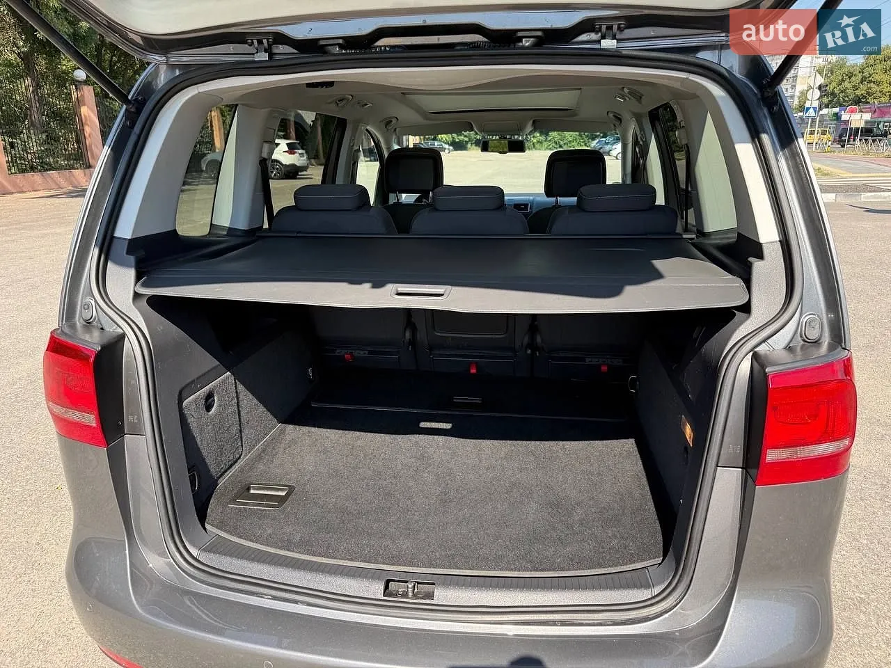 2012 Volkswagen Touran - мініатюра 9