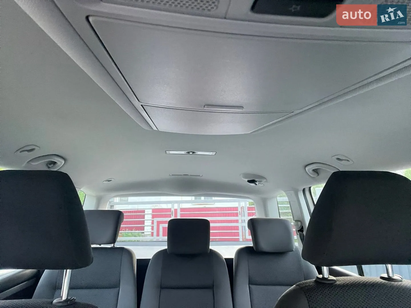 2010 Volkswagen Touran - мініатюра 31