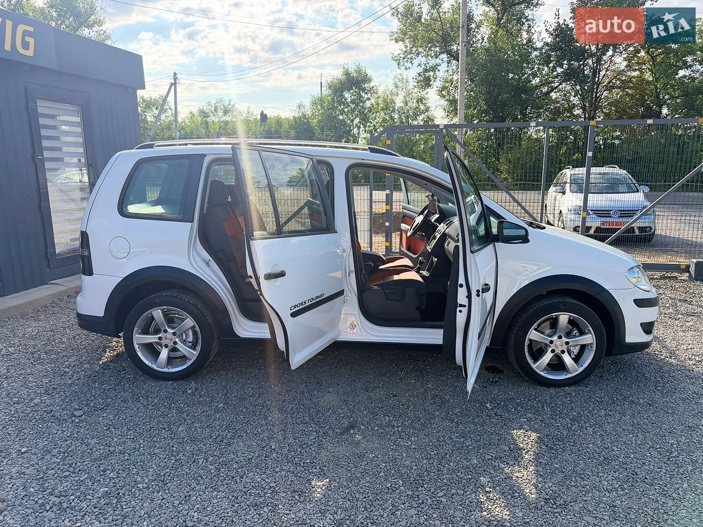 2010 Volkswagen Touran - мініатюра 72