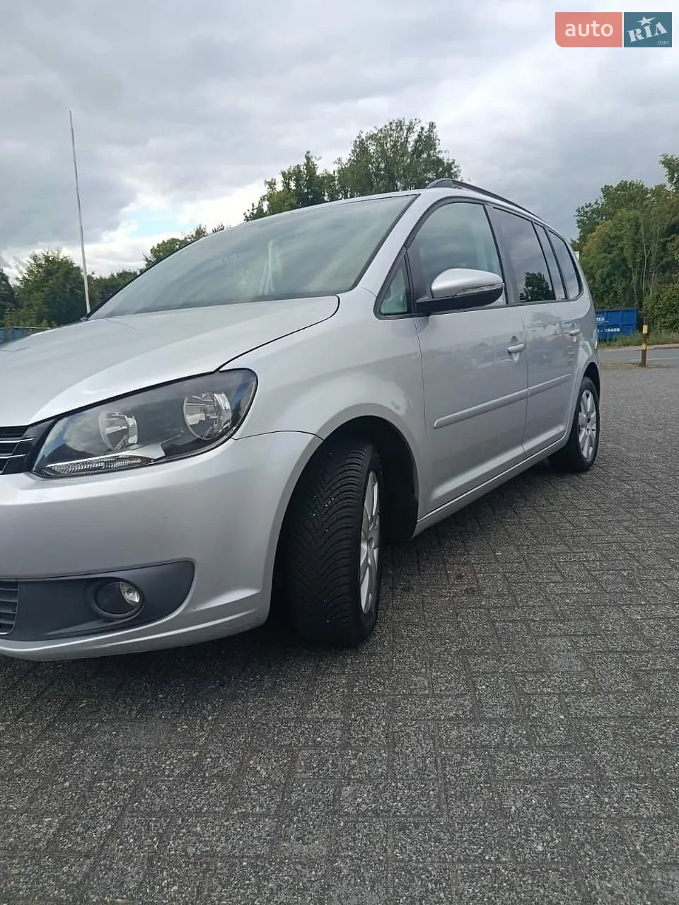 2011 Volkswagen Touran - мініатюра 2