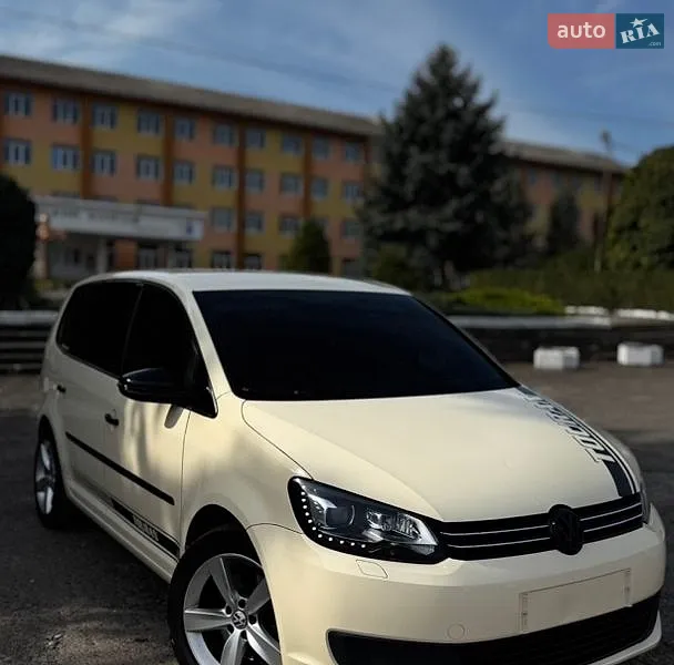 Volkswagen Touran 2014