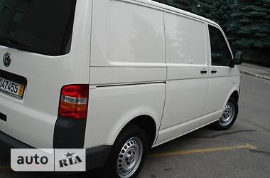 Минивэн Volkswagen Transporter 2008 в 