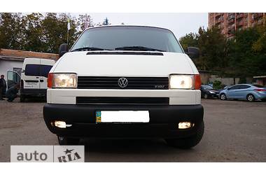 Мінівен Volkswagen Transporter 2000 в Рівному