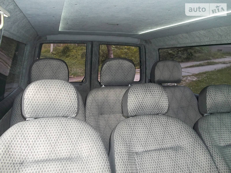 Минивэн Volkswagen Transporter 2000 в Сколе