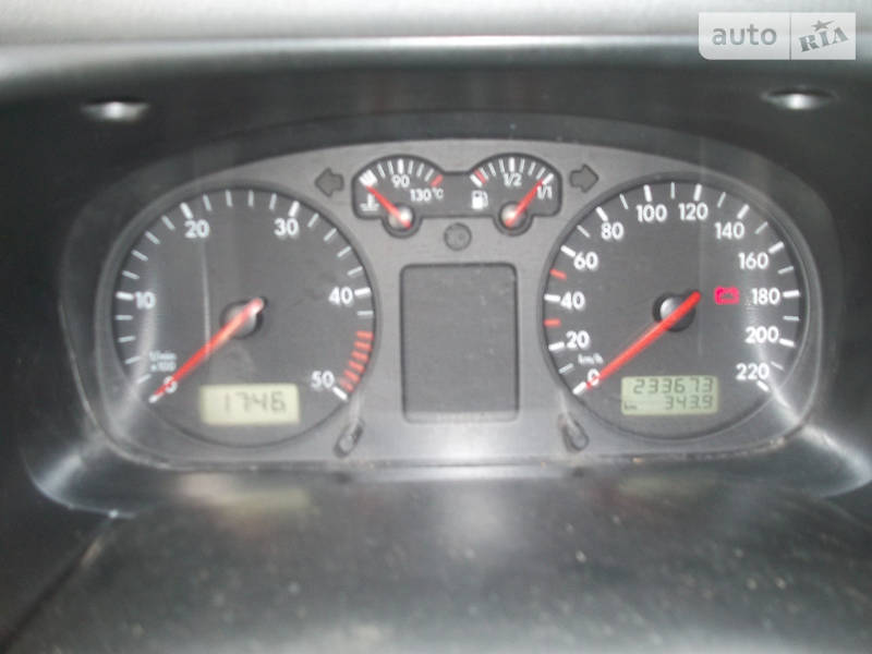 Минивэн Volkswagen Transporter 2000 в Сколе