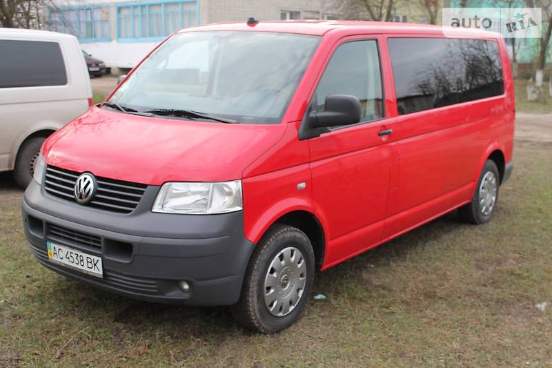 Минивэн Volkswagen Transporter 2009 в Нововолынске