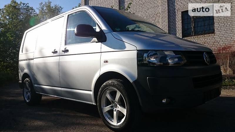 Грузопассажирский фургон Volkswagen Transporter 2013 в Бердичеве