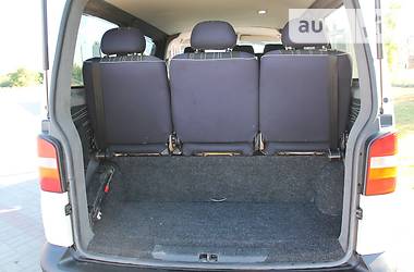 Минивэн Volkswagen Transporter 2004 в Нововолынске