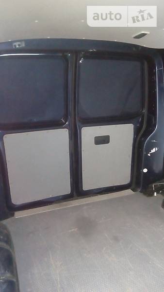 Вантажопасажирський фургон Volkswagen Transporter 2012 в Сєверодонецьку