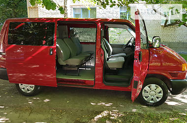Минивэн Volkswagen Transporter 2000 в Чернигове