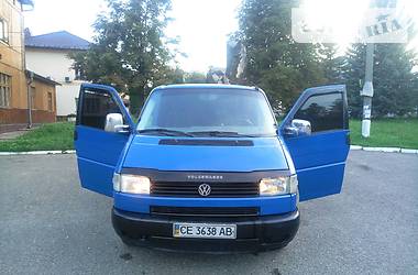 Вантажопасажирський фургон Volkswagen Transporter 2000 в Чернівцях