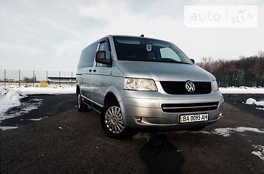 Грузопассажирский фургон Volkswagen Transporter 2005 в Александрие