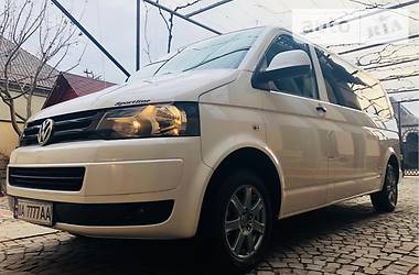 Минивэн Volkswagen Transporter 2015 в Иршаве