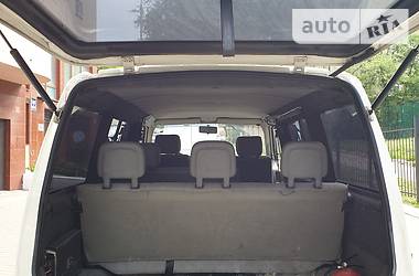 Вантажопасажирський фургон Volkswagen Transporter 2001 в 
