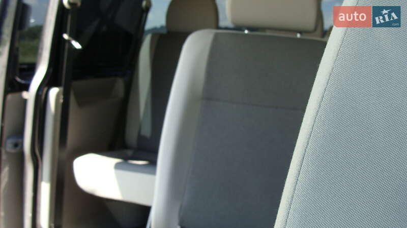 Минивэн Volkswagen Transporter 2015 в Николаеве