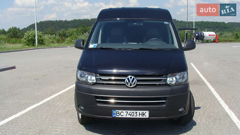 Минивэн Volkswagen Transporter 2015 в Николаеве