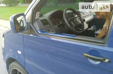  Volkswagen Transporter 2005 в 