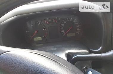 Седан Volkswagen Transporter 2002 в 