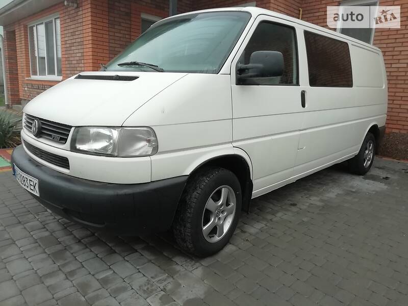 Грузовой фургон Volkswagen Transporter 2003 в Виннице