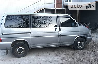 Вантажопасажирський фургон Volkswagen Transporter 2000 в 