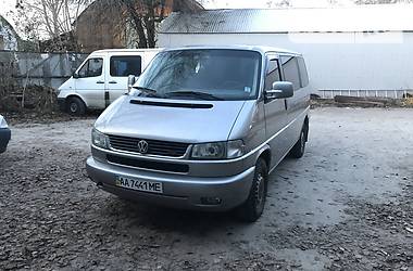Вантажопасажирський фургон Volkswagen Transporter 2000 в 