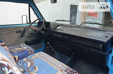 Минивэн Volkswagen Transporter 1990 в 