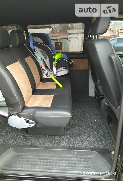 Грузовой фургон Volkswagen Transporter 2012 в Южном
