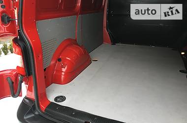 Вантажопасажирський фургон Volkswagen Transporter 2014 в 