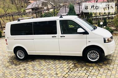 Минивэн Volkswagen Transporter 2015 в Иршаве